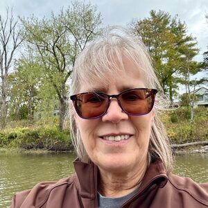 Meet your Posher, Carol